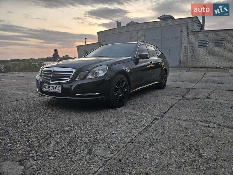 2011 mercedes-benz e 200