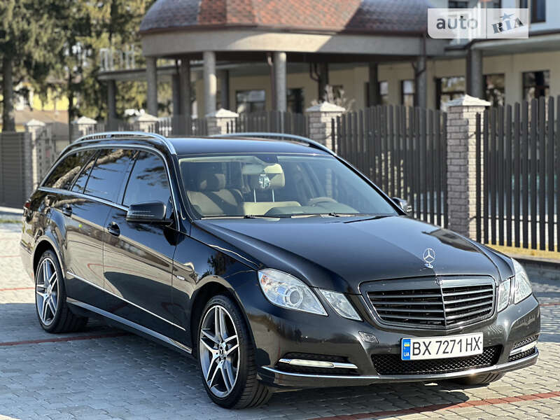 2011 mercedes-benz e 300