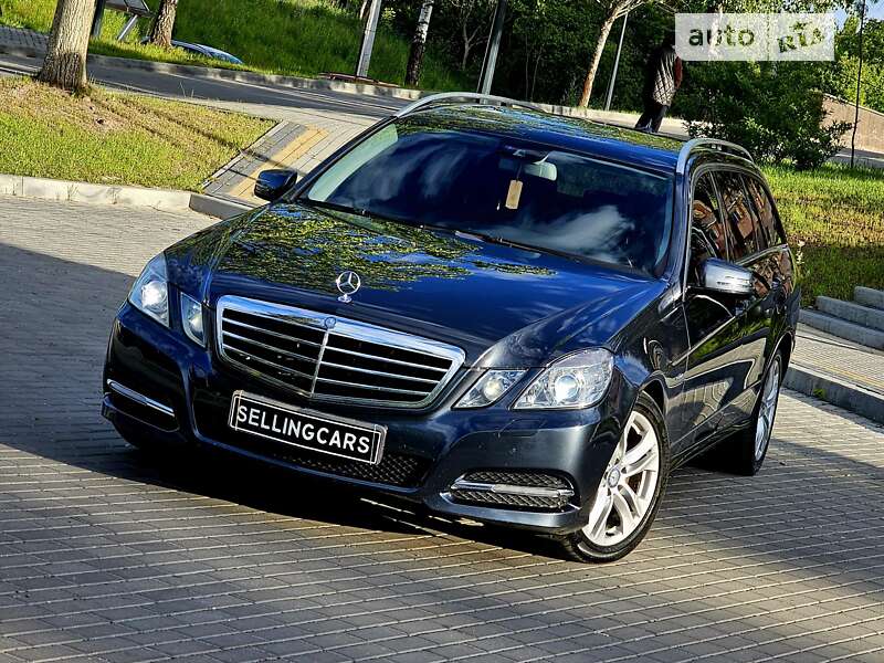 2011 mercedes-benz e 300