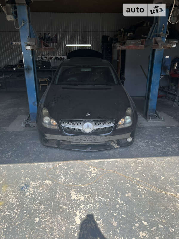 2005 mercedes-benz cls 500