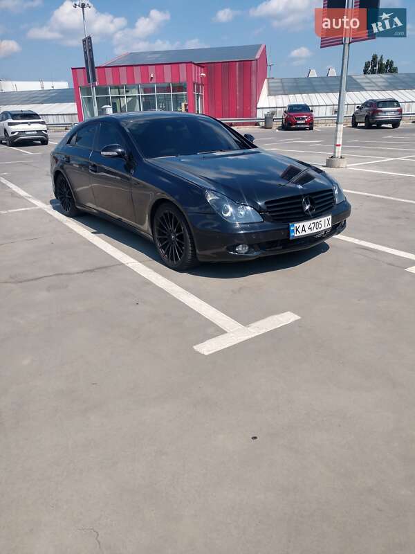 2005 mercedes-benz cls 500