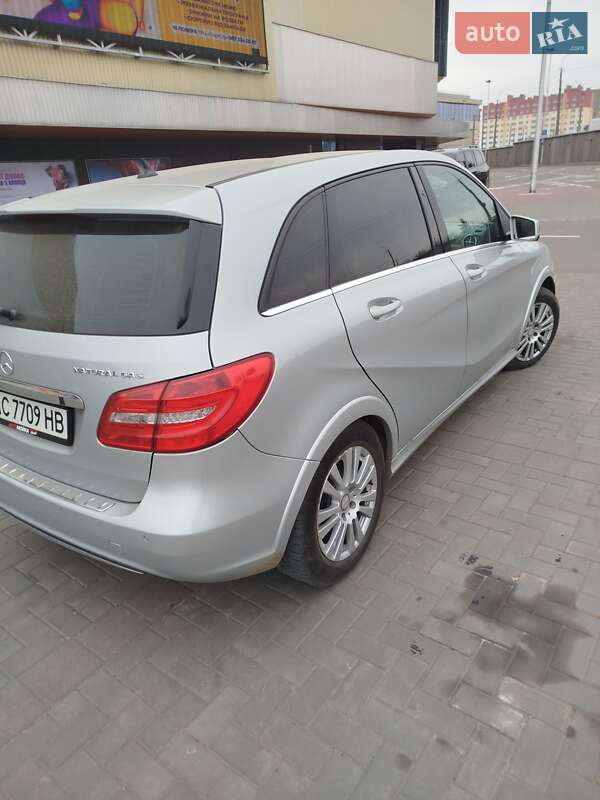 2014 mercedes-benz b 200