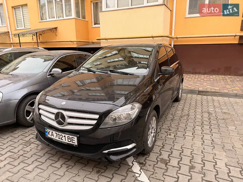 2014 mercedes-benz b-200