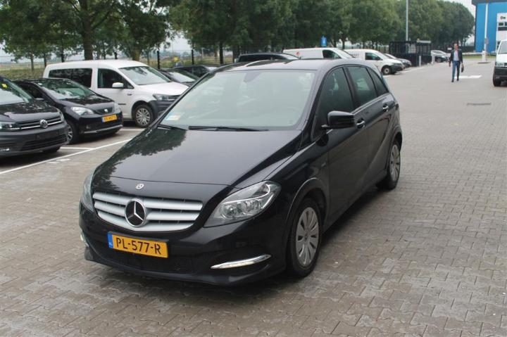 2017 mercedes-benz b-200
