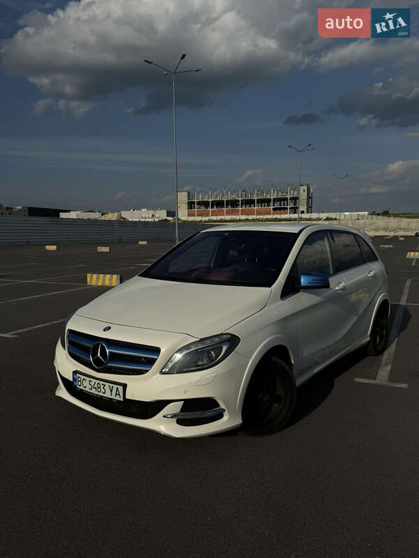 2015 mercedes-benz b 250e
