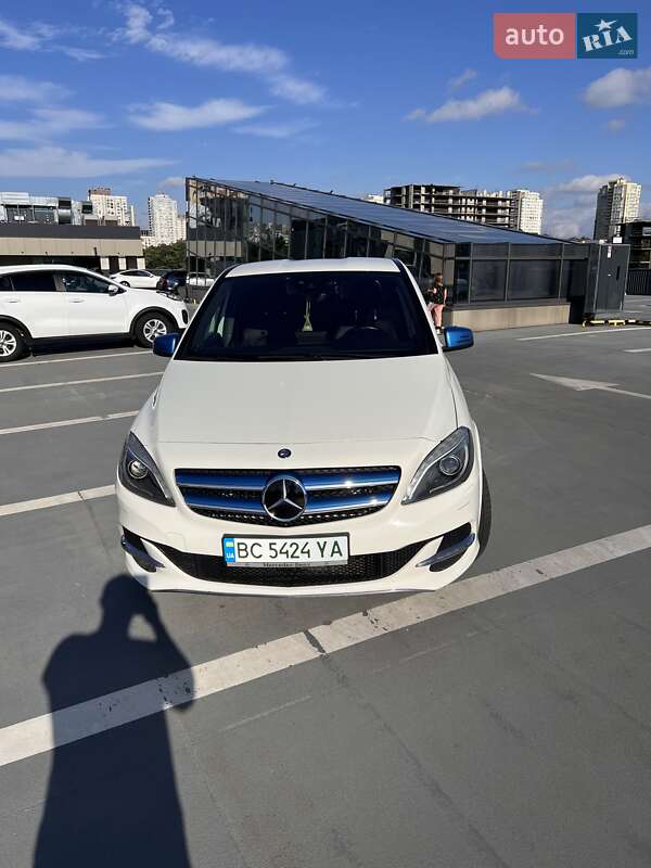 2015 mercedes-benz b 250e