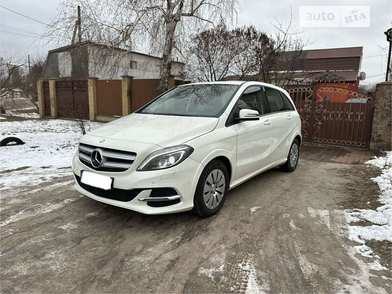2015 mercedes-benz b 250e