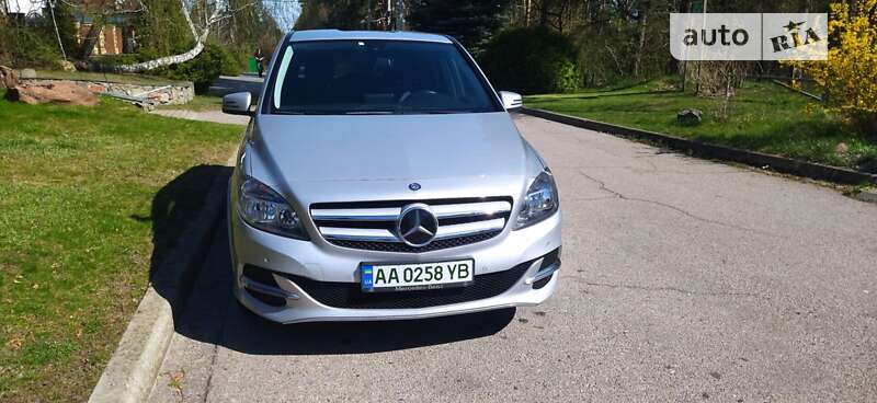 2015 mercedes-benz b 200e
