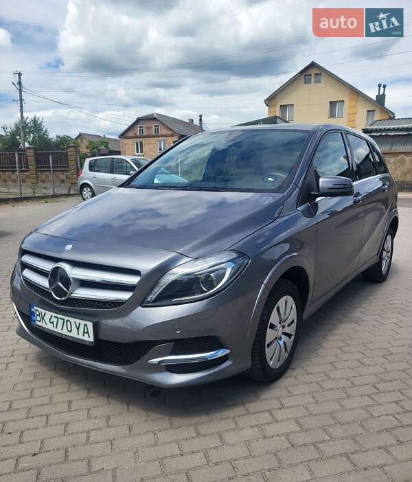 2015 mercedes-benz b 250e