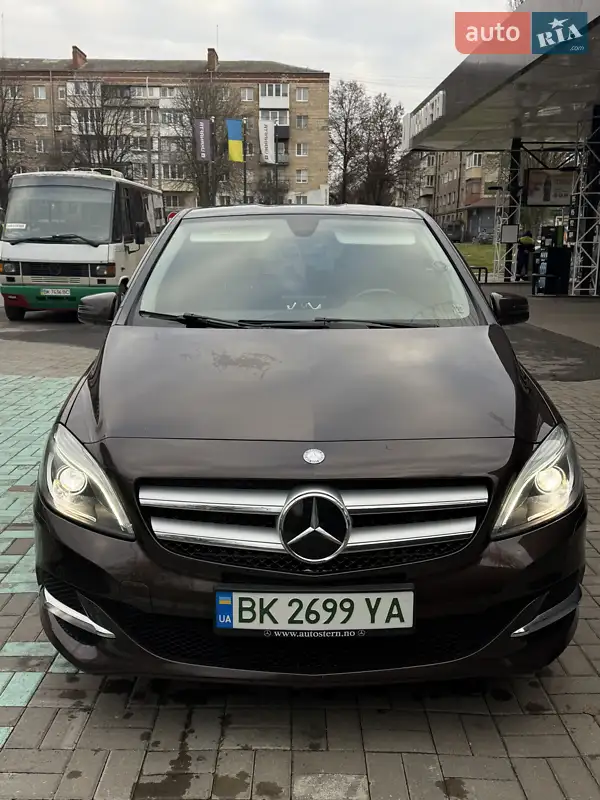 2015 mercedes-benz b 250e