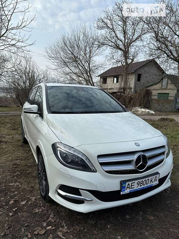 2015 mercedes-benz b 250e