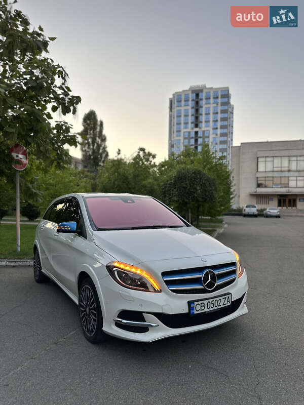 2015 mercedes-benz b 250e
