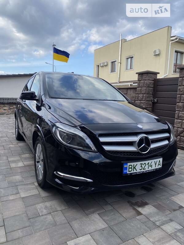 2016 mercedes-benz b 250e