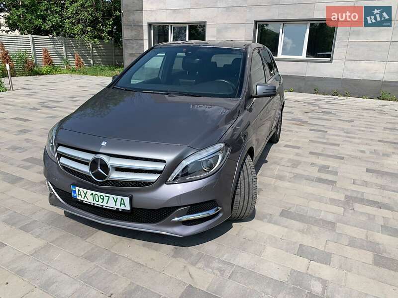 2016 mercedes-benz b 250e