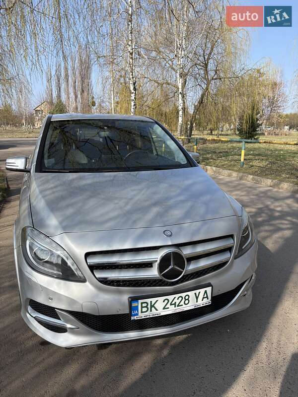 2017 mercedes-benz b 250e