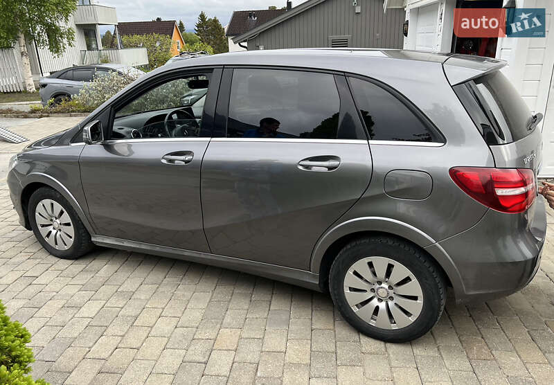 2017 mercedes-benz b 250e