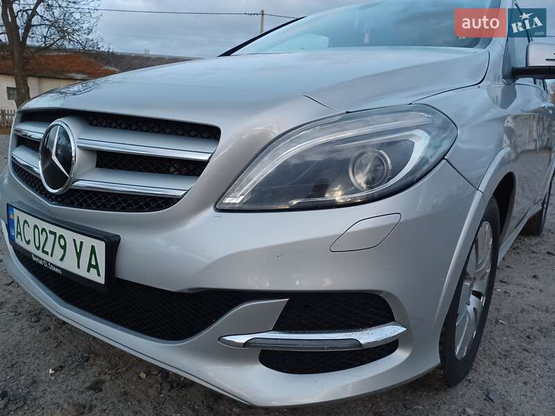 2017 mercedes-benz b 250e