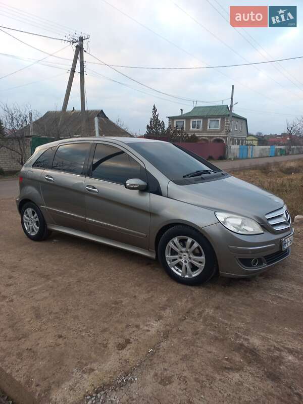 2008 mercedes-benz b 180