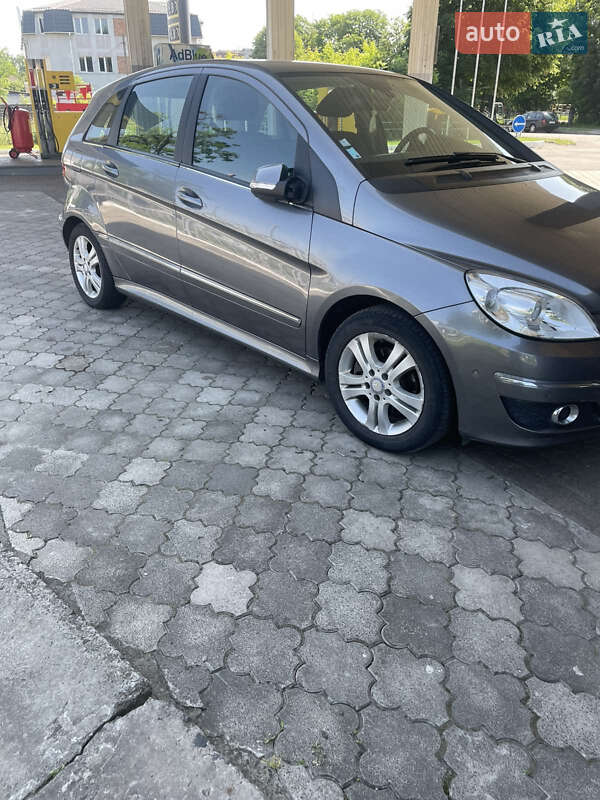 2010 mercedes-benz b 180