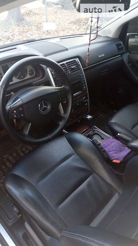 2011 mercedes-benz b180 cdi