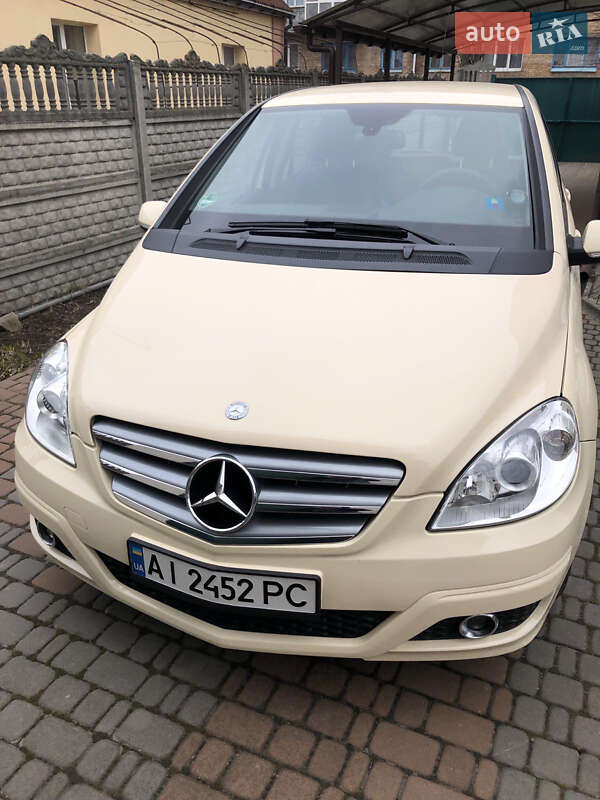 2011 mercedes-benz b 180