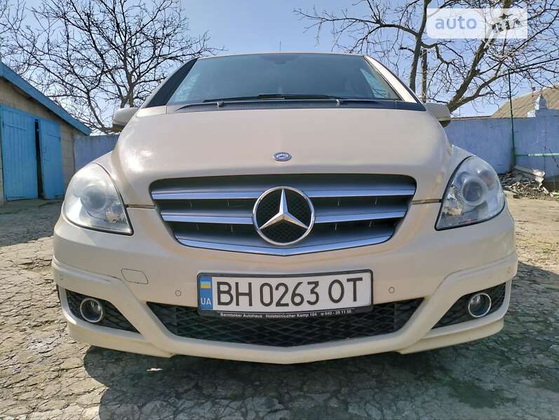 2011 mercedes-benz b 180
