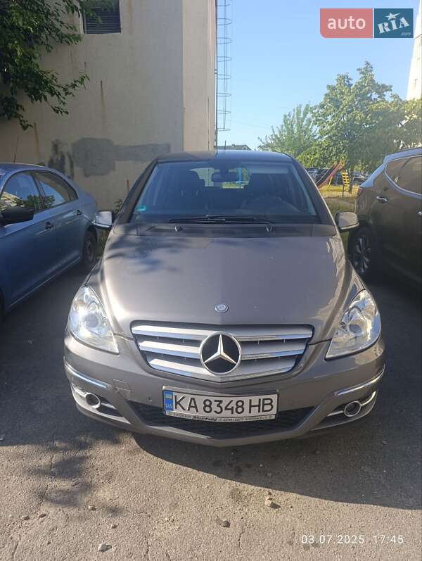 2011 mercedes-benz b 180