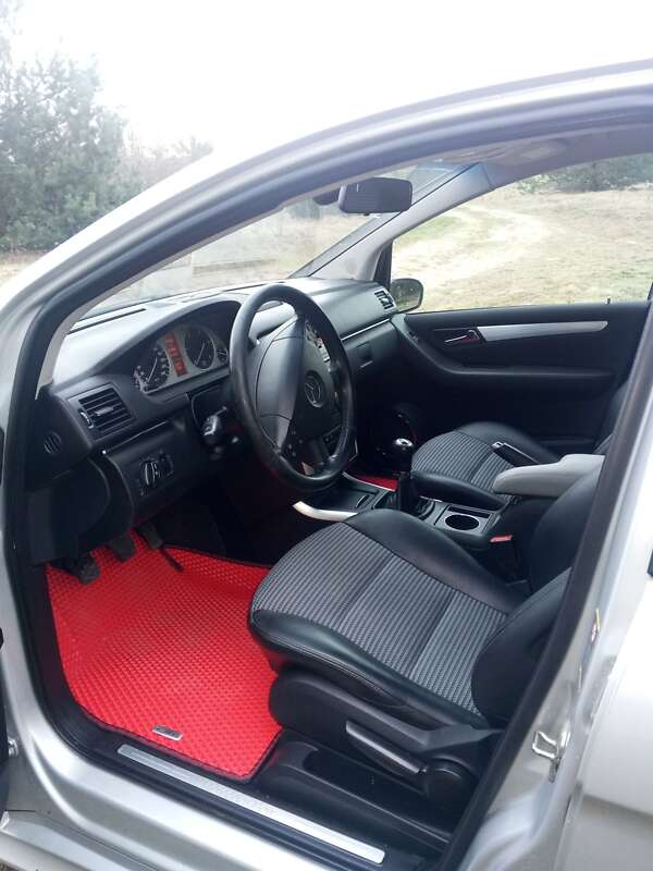 2005 mercedes-benz b 200