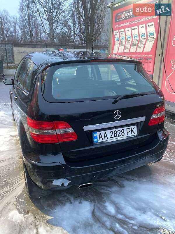 2005 mercedes-benz 200 d