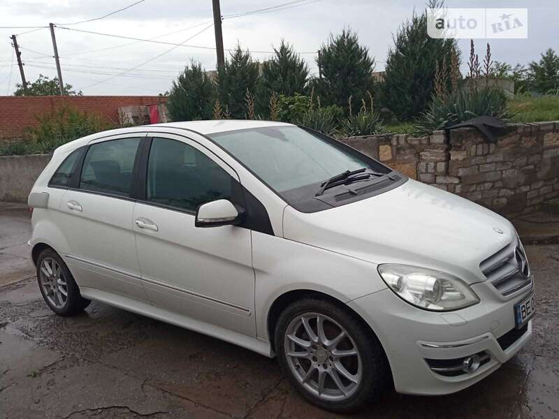 2010 mercedes-benz b 180