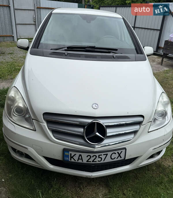 2010 mercedes-benz b-180