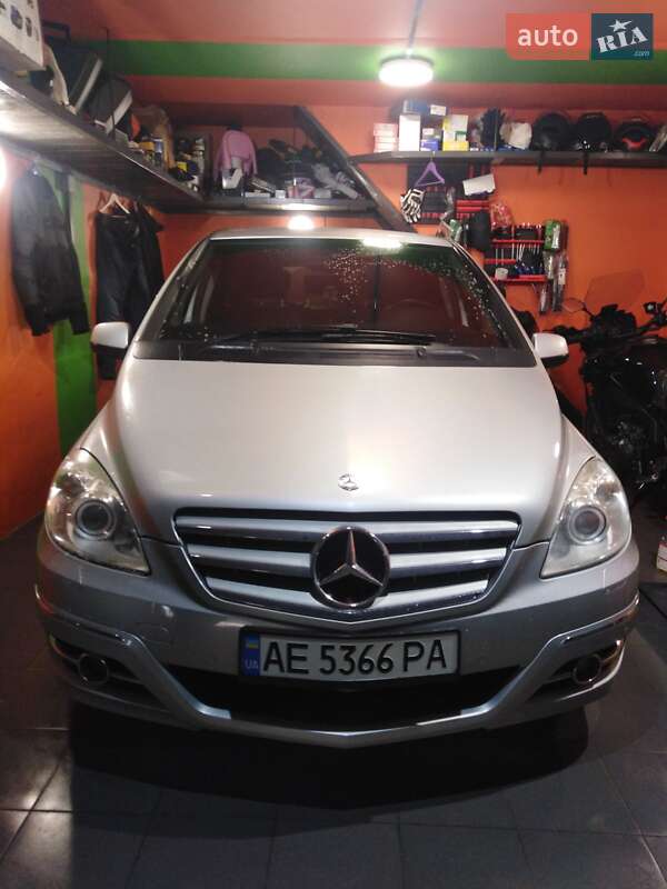 2010 mercedes-benz b-180