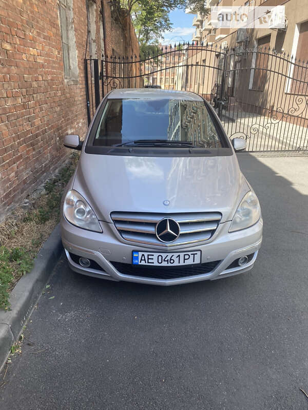 2010 mercedes-benz b 180