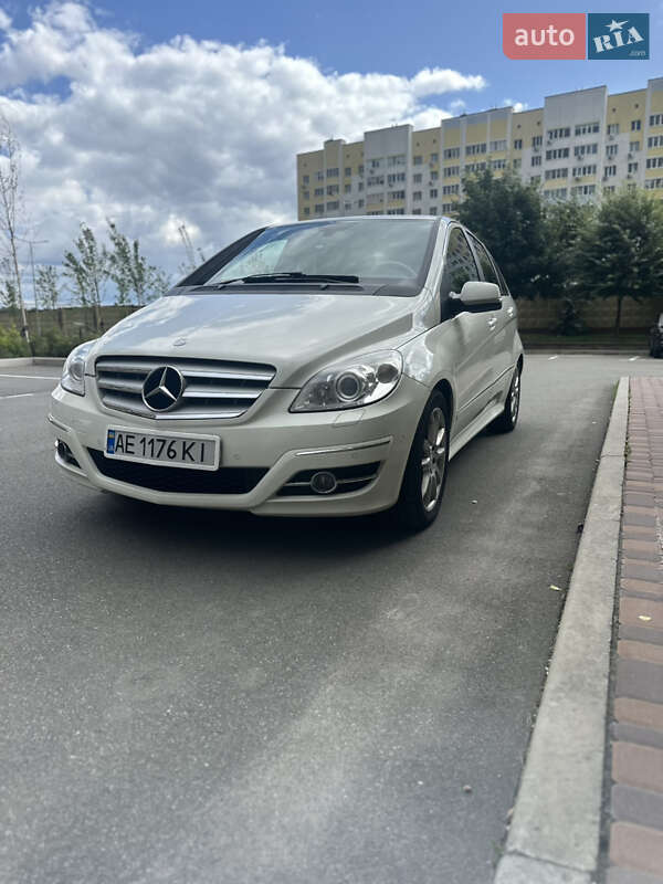 2010 mercedes-benz b 180