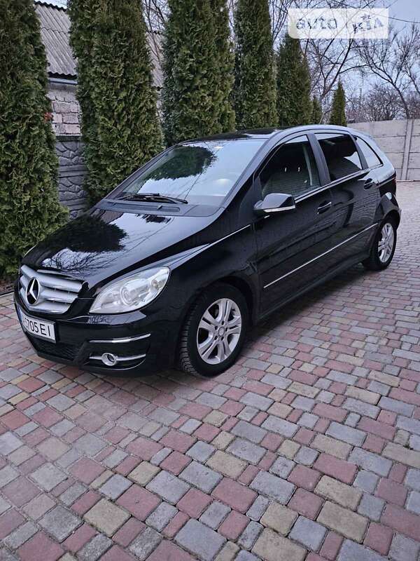 2010 mercedes-benz b-180