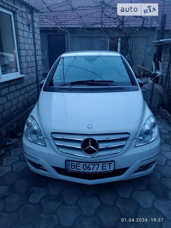 2010 mercedes-benz b 180