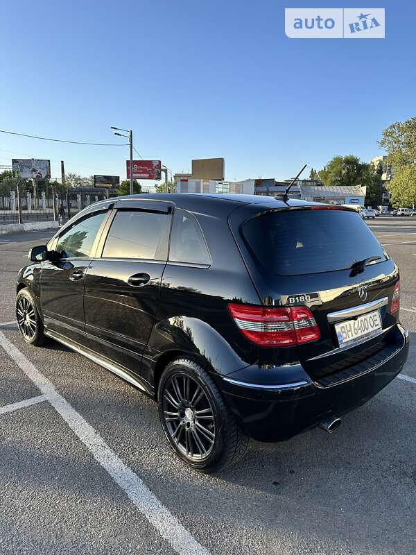 2011 mercedes-benz b 180