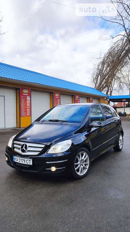 2011 mercedes-benz b-180