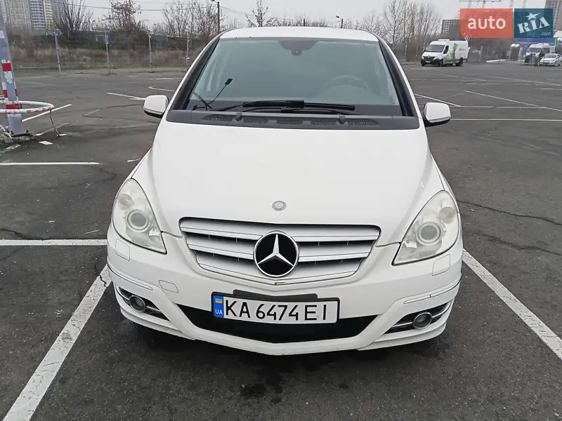 2011 mercedes-benz b-180