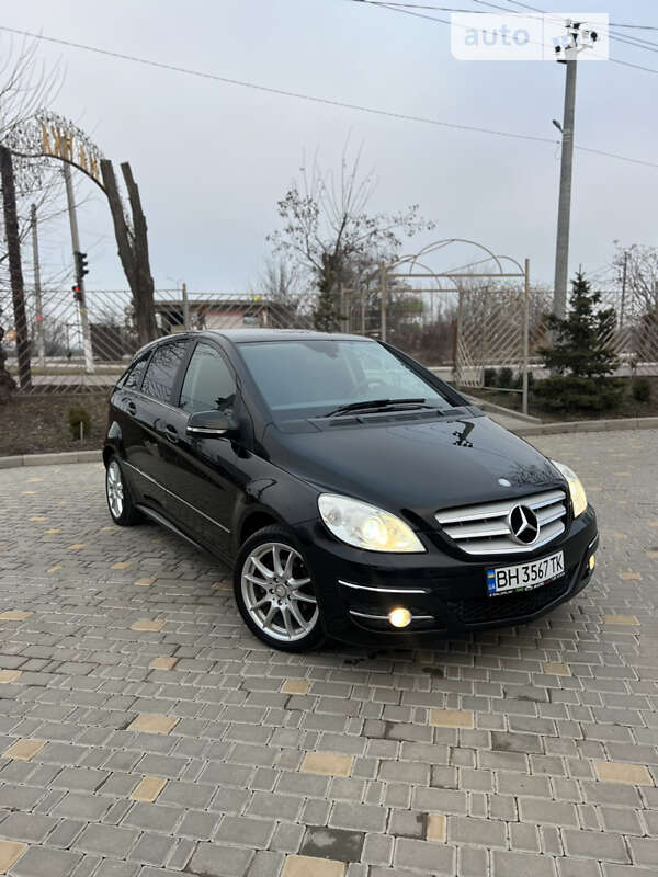 2011 mercedes-benz b 180