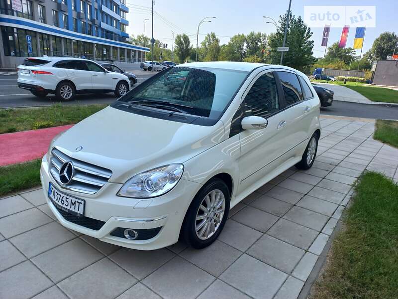 2011 mercedes-benz b 180