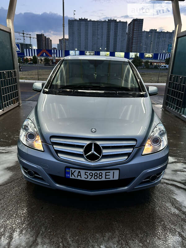 2011 mercedes-benz b 180