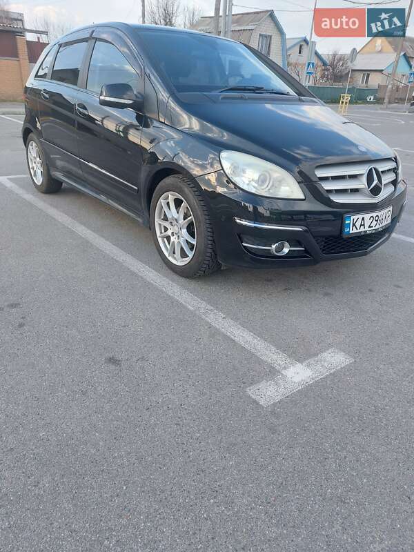 2011 mercedes-benz b 180
