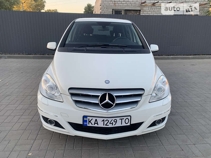 2011 mercedes-benz b 180