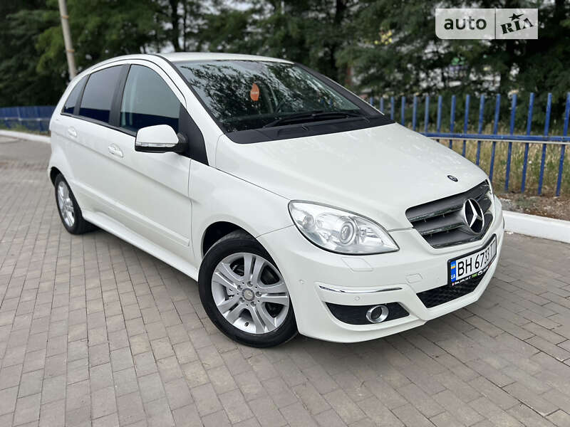2011 mercedes-benz b 180