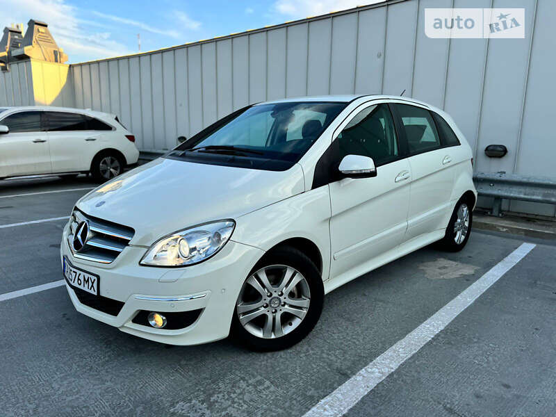 2011 mercedes-benz b 180