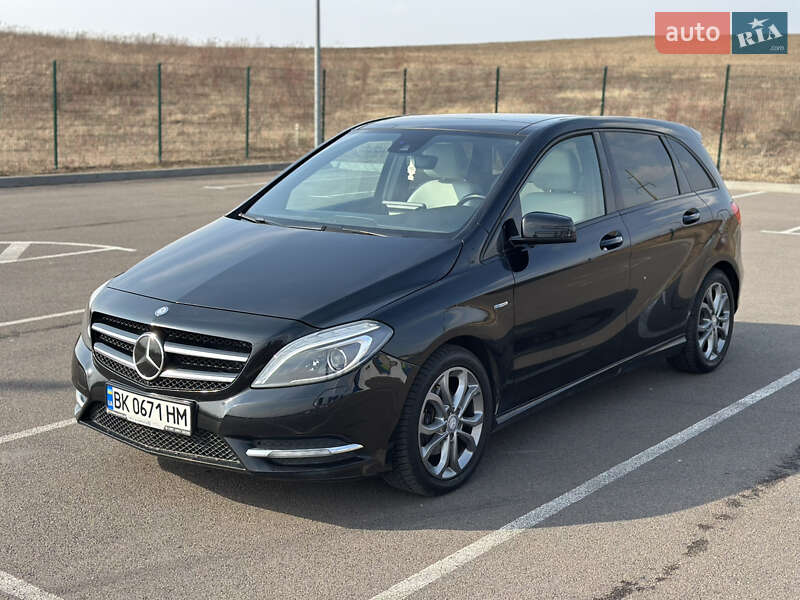 2012 mercedes-benz b 180