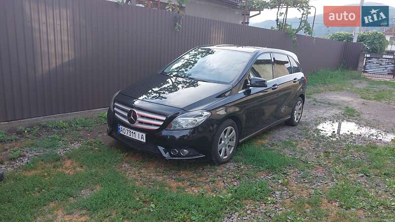 2012 mercedes-benz b 180