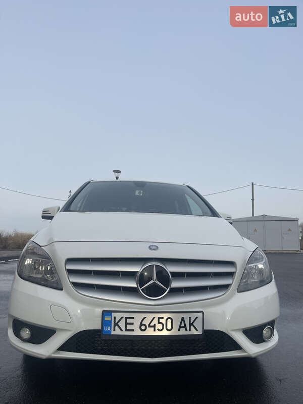 2012 mercedes-benz b 180