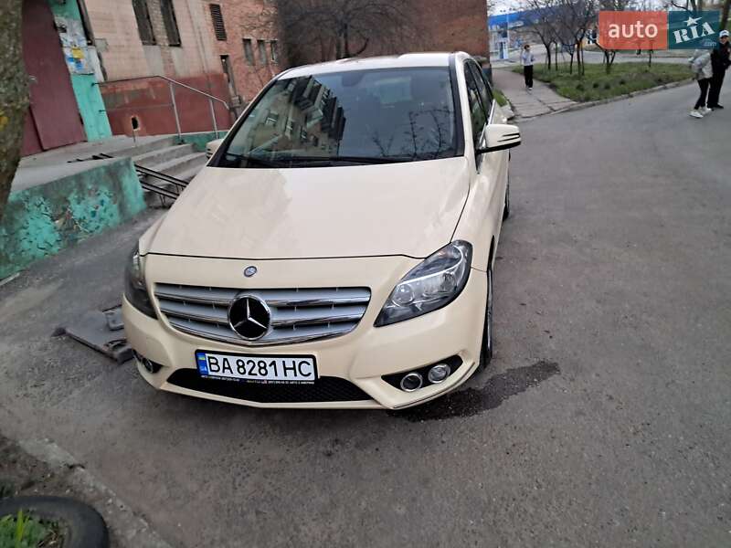 2012 mercedes-benz b 180